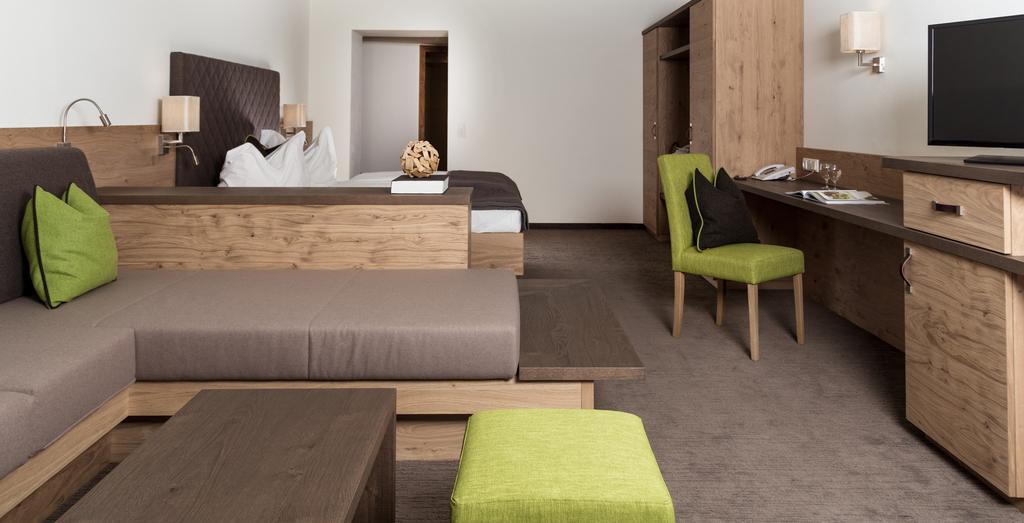 Hotel Tauernhof Kaprun Quarto foto